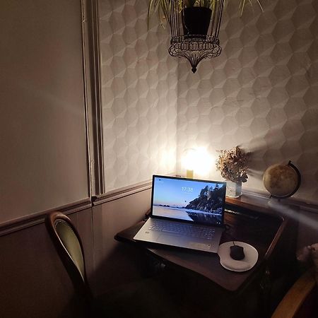 L'Echappee Belle Bed & Breakfast Chartres Exterior foto